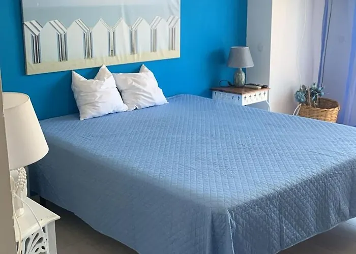 Rocce Nere Elisir Giardini Naxos